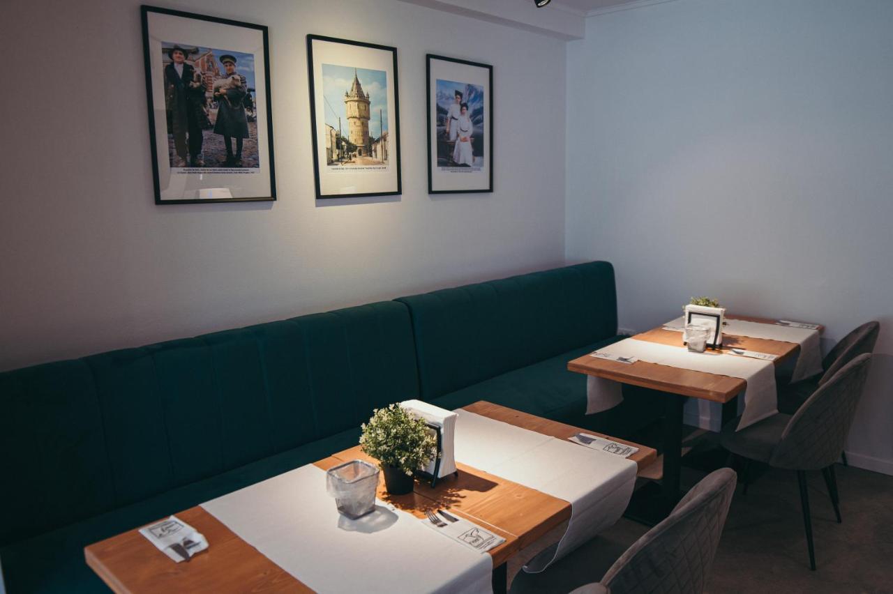 Nest Guesthouse Дробета-Турну-Северин Екстер'єр фото