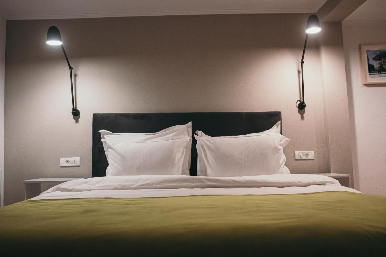 Nest Guesthouse Дробета-Турну-Северин Екстер'єр фото